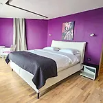 Villa Awesome Split